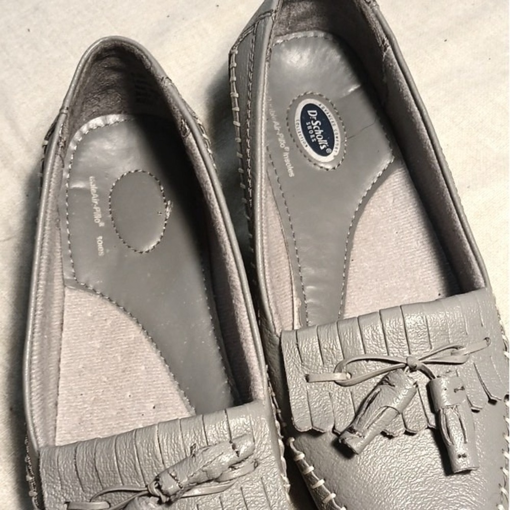 Dr. Scholl's Women's Leather Tassel‎ Slip-On Loafer Flats Gray 6.5 M